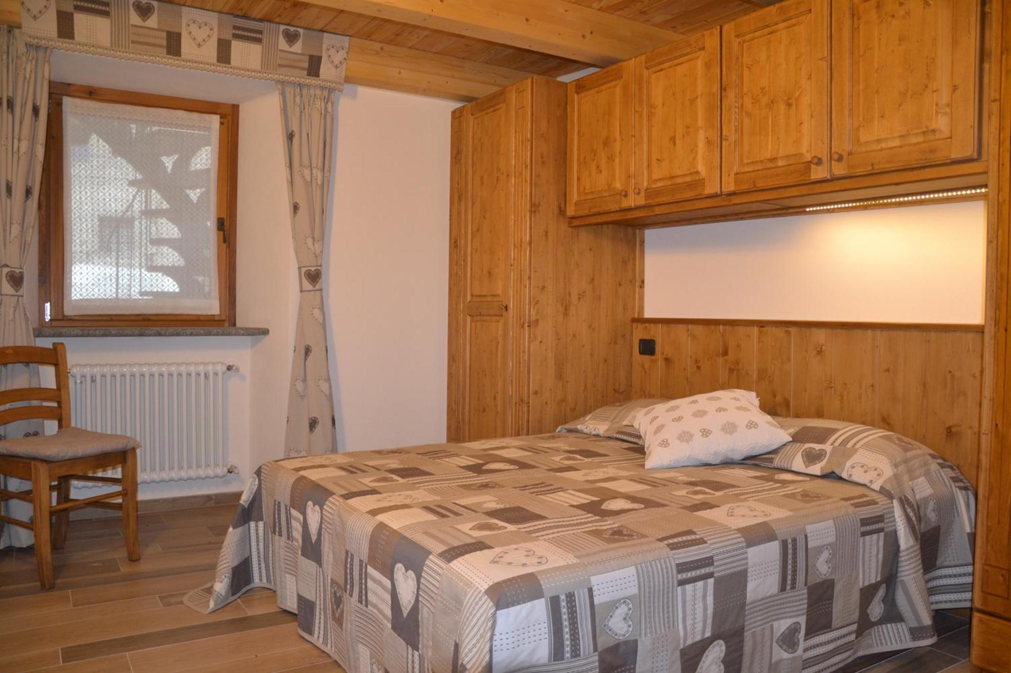 Lo Coppa Fen Apartment Aosta Phòng bức ảnh